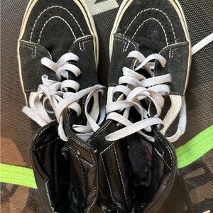 Vans Sk8-Hi Black Suede High Top Sneakers Women’s 8/Mens 6.5